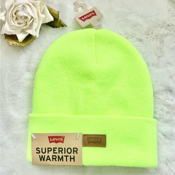 New with tag LEVI’S SUPERIOR WARMTH HERO BEANIE with Leather logo Patch Neon Ylw - Picture 1 of 4